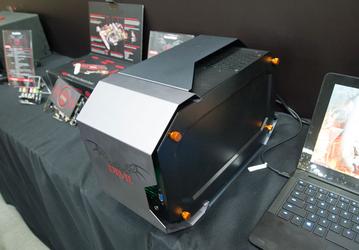 Картинки с выставки: шасси PowerColor Devil Box для внешней 3D-карты
