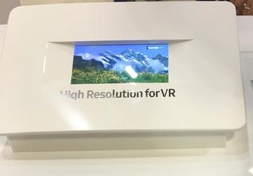 Samsung показала экран 4K диагональю 5,5 дюйма, нацеленный на устройства VR