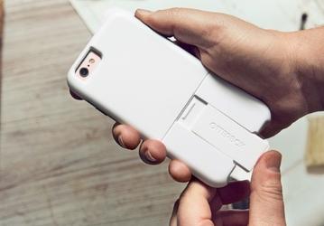 Чехол Otterbox Universe превратит смартфон Apple в модульное устройство