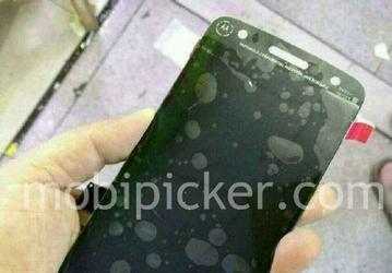 Появились «шпионские фото» смартфона Moto X образца 2016 года