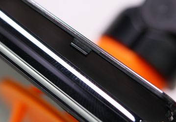 Процесс разборки смартфона Xiaomi Mix в целом проще, чем можно подумать
