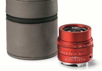 Объектив Leica APO-Summicron-M 50mm f/2 ASPH стал первым объективом Leica, окрашенным в красный цвет