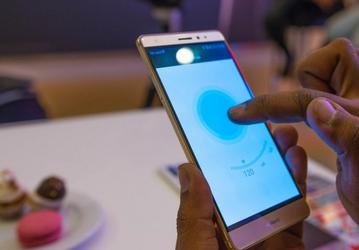Смартфону Samsung Galaxy S8 приписывают дисплей, чувствительный к силе нажатия