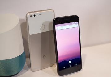 Google за несколько дней заняла 10% рынка дорогих смартфонов Индии