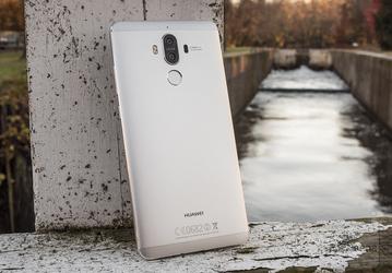 Технология быстрой зарядки Huawei Super Charge в смартфоне Mate 9, судя по всему, самая быстрая из себе подобных