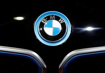 В будущем году выйдет новая версия электромобиля BMW i3 с более емкой аккумуляторной батареей