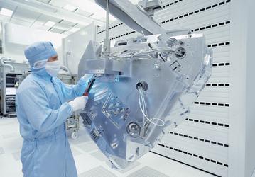 Zeiss и ASML «укрепляют сотрудничество»: ASML покупает за 1 млрд евро 24,9% компании Carl Zeiss SMT
