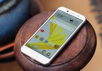 Представлен смартфон HTC Bolt с SoC Snapdragon 810, металлическим корпусом, защитой от воды и без аудиоразъёма