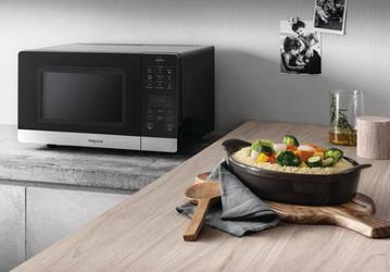 В микроволновой печке Hotpoint Chef Plus нашла применение фирменная технология Dynamic Crisp 