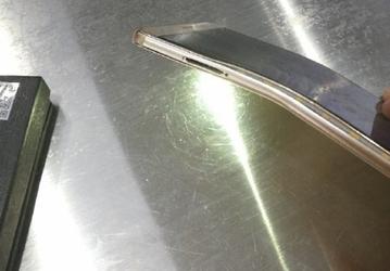 Экран смартфона Huawei Mate 9 гнется, но не трескается
