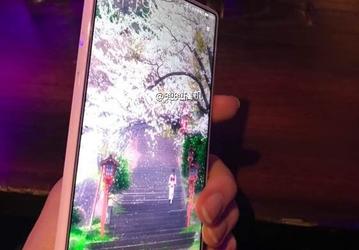Опубликованы фотографии смартфона Xiaomi Mi Mix в белом цвете