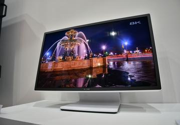 Sharp показала прототип монитора разрешением 8K с кадровой частотой 120 Гц, которому требуется подключение восьми портов DisplayPort