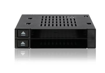 Icy Dock FlexiDOCK MB522SP-B позволяет разместить в отсеке для дисковода два накопителя типоразмера 2,5 дюйма