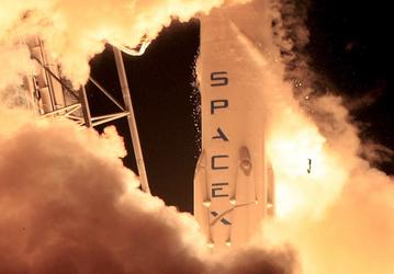 SpaceX допускает версию диверсии в истории со взрывом своей ракеты
