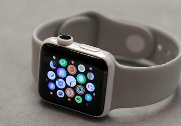 Министрам Великобритании запретили приносить часы Apple Watch на заседания кабинета