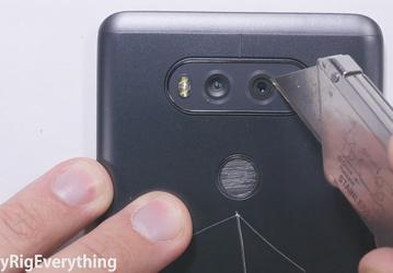 Смартфон LG V20 тоже испытали на прочность