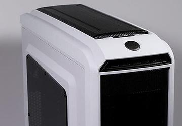 Компьютерный корпус Antec GX330 вмещает видеокарты длиной до 400 мм