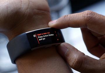 Microsoft распродала все запасы браслетов Band 2, удалила SDK и не имеет планов по выпуску нового устройства в ближайшее время
