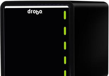 Производитель называет Drobo 5C «первым в мире самоуправляемым» хранилищем с интерфейсом USB-C