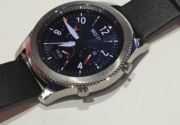 Продажи умных часов Samsung Gear S3 начнутся по плану