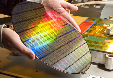 GlobalFoundries пообещала первые 7-нанометровые продукты в начале 2018 года