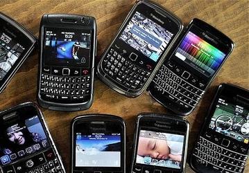 Ещё одной легендой стало меньше. Компания BlackBerry больше не будет разрабатывать смартфоны
