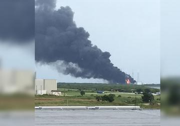 Ракета SpaceX Falcon 9 взорвалась на стартовой площадке