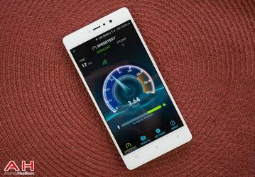 Смартфон Blu Vivo 5R наделили стеклом 2.5D и назвали это Curved Display