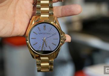 Умные часы Michael Kors Access впечатляют размерами
