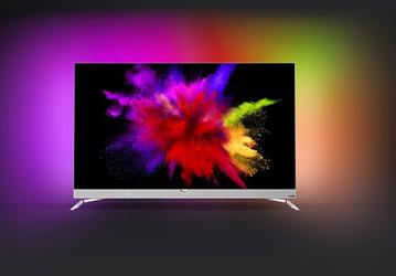 Телевизор Philips 901F с панелью OLED 4К оснащен подсветкой Ambilight