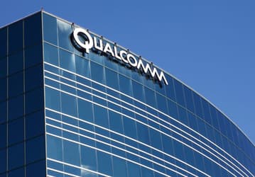 Производственные партнеры Apple подали на Qualcomm в суд