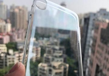 Первая фотография чехла для смартфона iPhone 8 подтверждает наличие сдвоенной камеры и отсутствие сканера отпечатков пальцев на задней панели