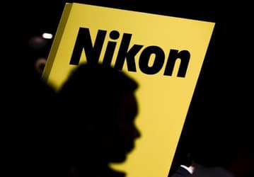 ITC начинает проверку, призванную определить, нарушает ли Nikon в своих камерах патенты ASML и Carl Zeiss