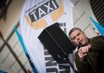 Римский суд запретил работу Uber в Италии