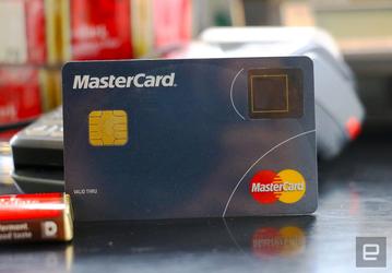 MasterCard оснащает пластиковые карточки дактилоскопическими датчиками