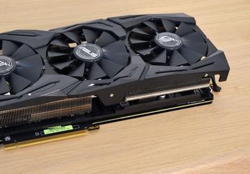 3D-карта Asus Radeon RX Vega 64 Strix в сравнении с референсом работает на больших частотах, но с большим потреблением энергии