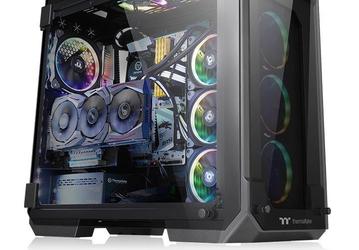 Конструкция компьютерного корпуса Thermaltake View 71 Tempered Glass Edition включает четыре панели из закаленного стекла