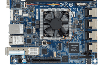 Серверная системная плата Gigabyte MA10-ST0 основана на неанонсированном 16-ядерном процессоре Intel Atom C3958