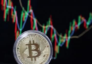 Курс Bitcoin преодолел отметку в 3500 долларов