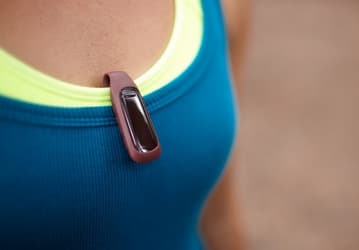 Fitbit скатилась в убытки