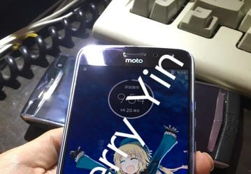 Опубликованы «живые» фото смартфона Motorola Moto X4