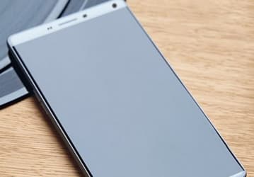 По оценке KGI, первым смартфоном Samsung с ультразвуковым сканером отпечатков пальцев станет Galaxy Note 9