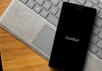 Microsoft будет поддерживать Windows 10 Mobile ещё полтора года, а затем выведет на рынок совершенно новую универсальную ОС