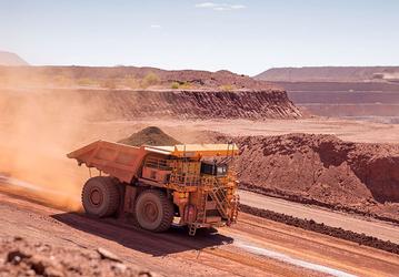 Rio Tinto планирует расширить парк самоуправляемыми самосвалами