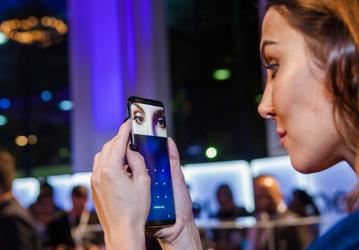 Улучшенные сканеры радужной оболочки глаза появятся в бюджетных смартфонах Samsung