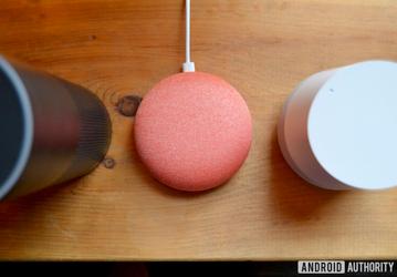 Amazon почти втрое опережает Google по продажам умных акустических систем