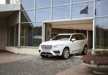 Volvo решила существенно сократить количество беспилотных автомобилей, которые раздаст людям в рамках проекта Drive Me
