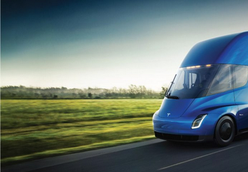 Tesla получила два крупнейших заказа на 90 электрических грузовиков Semi