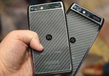 HTC и Motorola также заверили пользователей в том, что они не замедляют смартфоны со временем