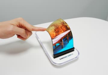 Очередная сделка Samsung Display и Apple может указывать на то, что все новые смартфоны купертинцев получат экраны OLED